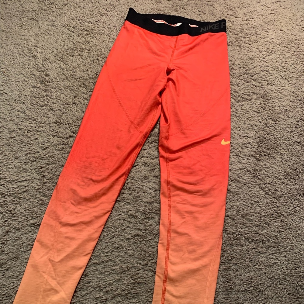 Women’s Nike leggings size small